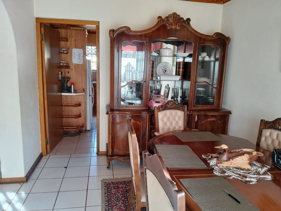 5 Bedroom Property for Sale in King Williams Town Ext 30 Eastern Cape